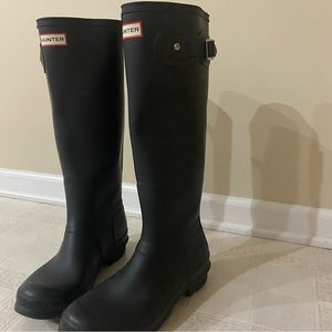 Black Matte Hunter Boots